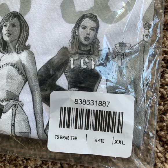 NEW Taylor Swift Eras Tee Folklore - Picture 6 of 7